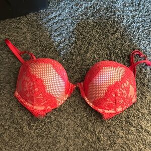 32D red lace push up bra from Victorias Secret